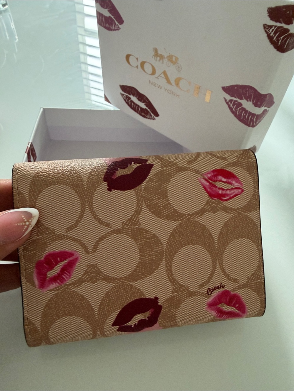 COACH Tan Signature Kiss Print Crossbody with Gold Logo - Picture 6 of 10